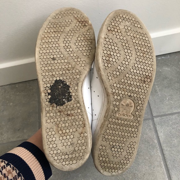 Men’s Stan Smiths by Adidas - Picture 9 of 9